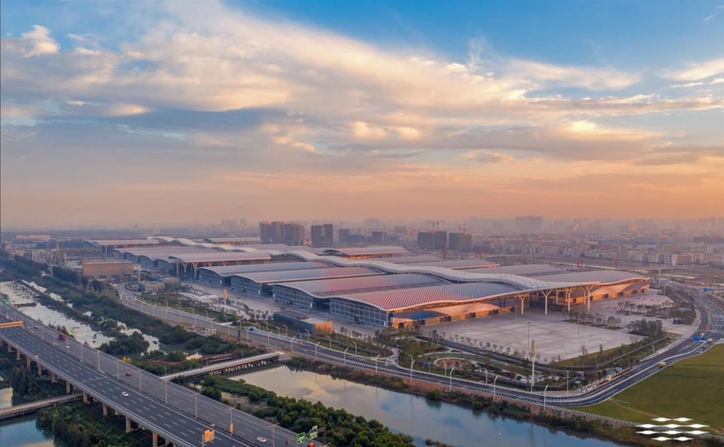 Crowne Plaza Shenzhen World Exhibition And Convention Center, An Ihg Hotel Εξωτερικό φωτογραφία
